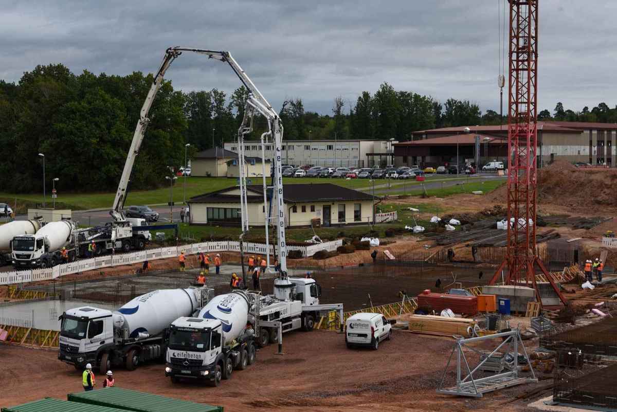 How Much Does Foundation Repair Cost In Savannah, Ga? 2 Concrete being poured for a new foundation
